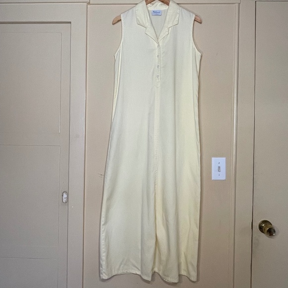 Soft Elegant  Maxi Dress - Picture 2 of 12